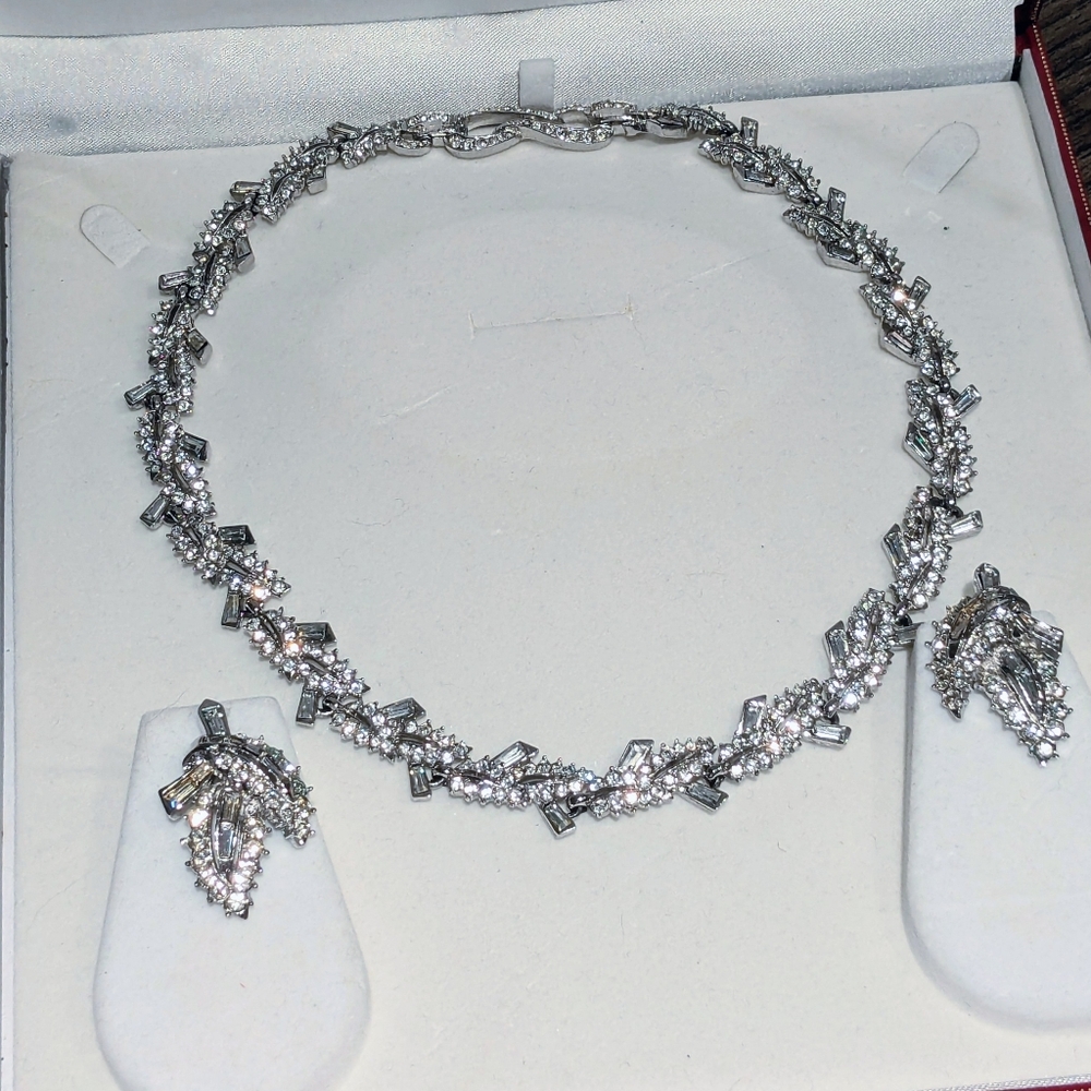 Vintage Marcel Boucher Parure - Necklace and Earrings Bridal Set - Picture 17 of 17